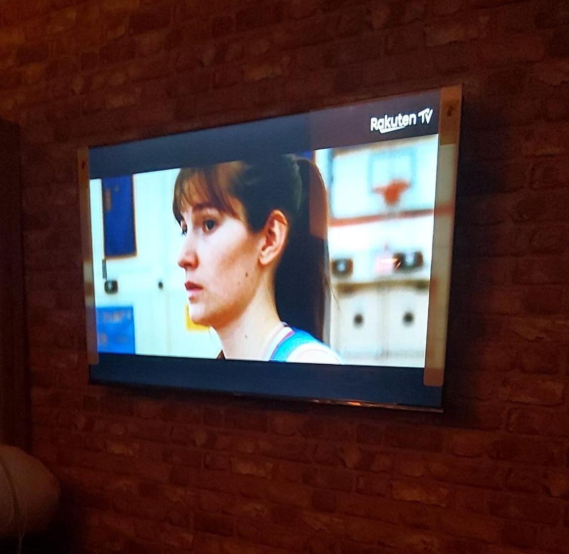 Phoenix Nights Guest House 배로우인퍼니스 외부 사진
